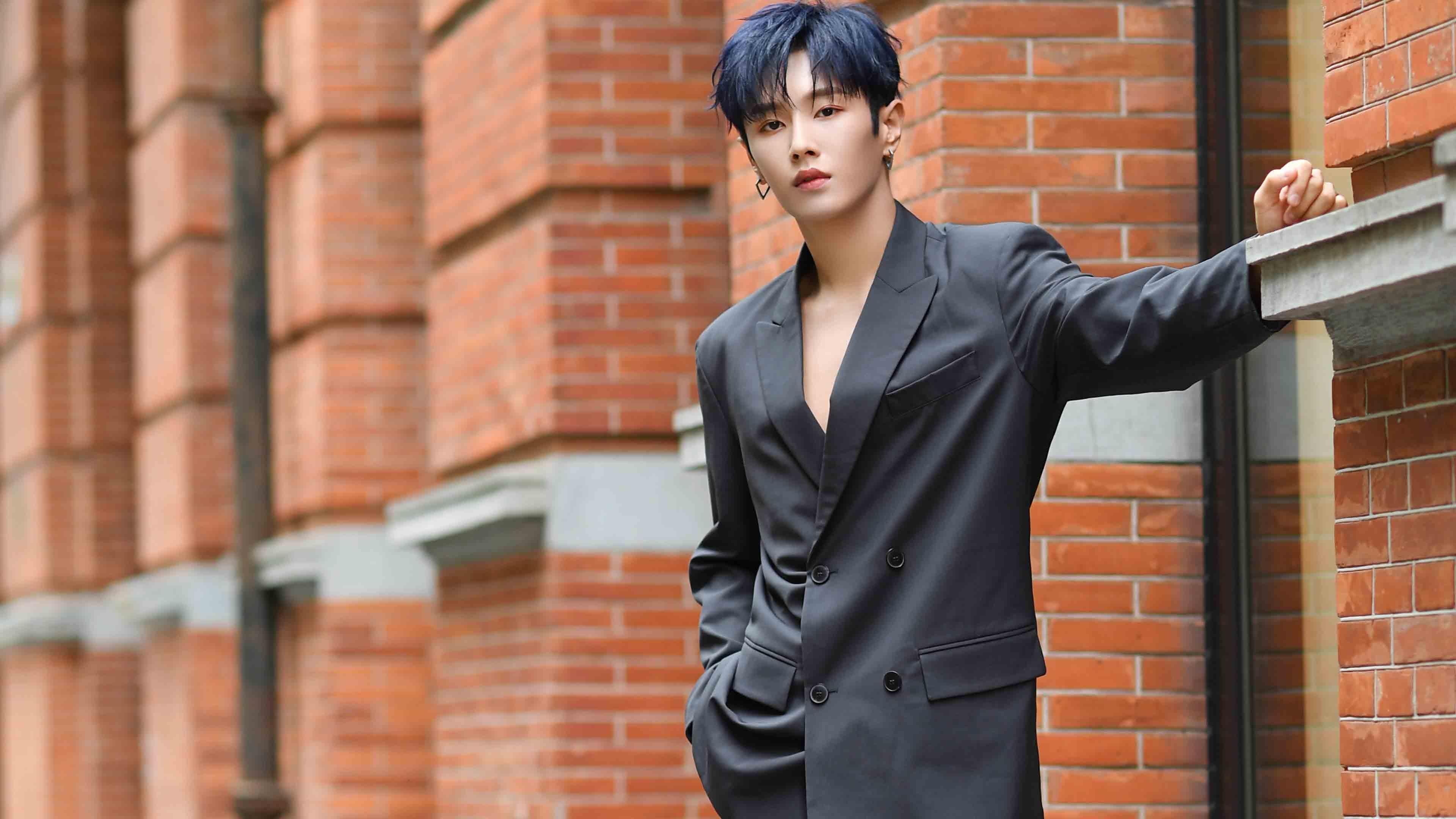 德赢官网登录入口官网网页-张伟丽遭遇冷门止步八强格斗冠军赛，张伟丽是谁格斗张伟丽简历介绍