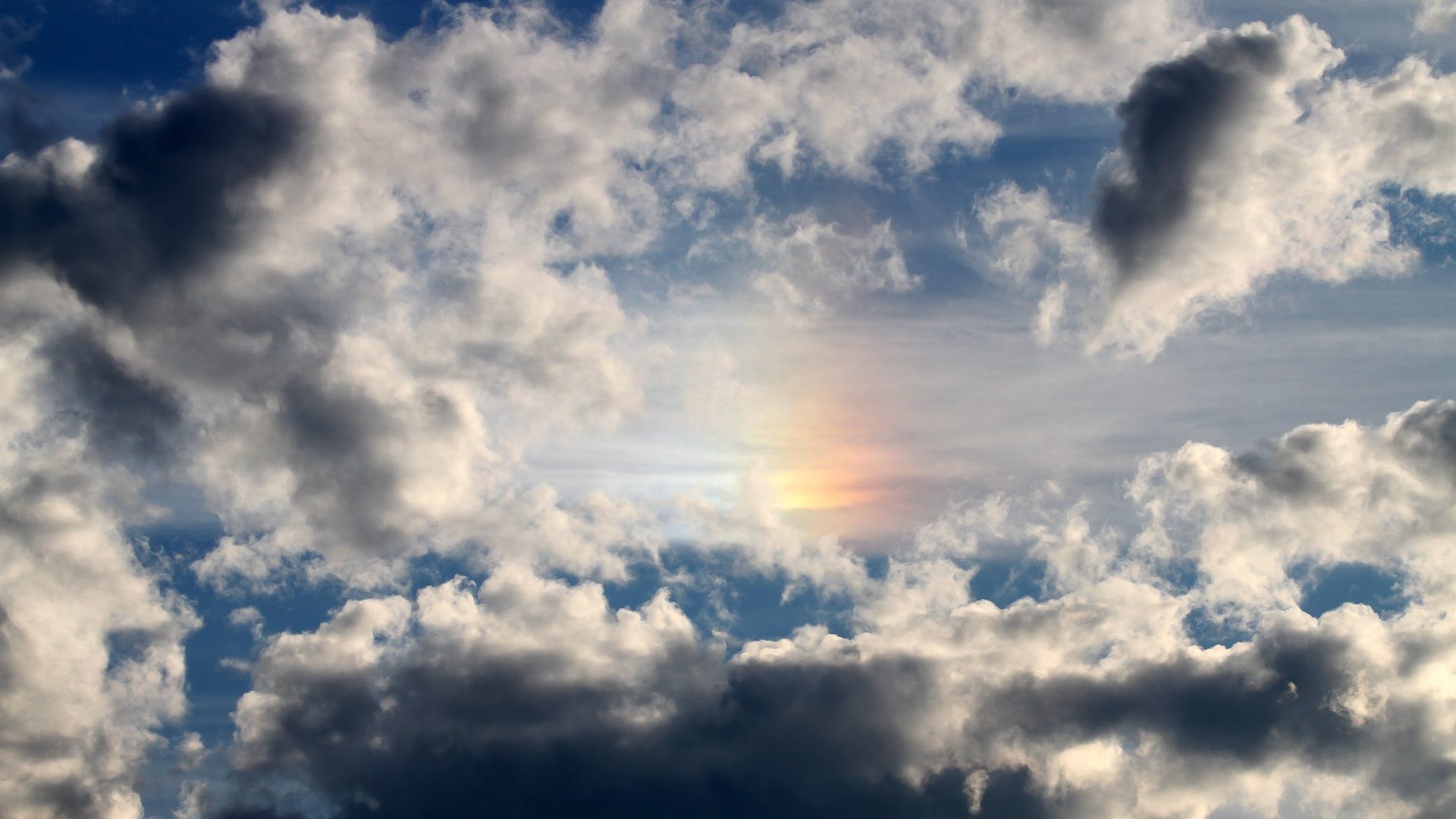 德赢体育官网-意甲长传撕裂：快速攻防带来十足火热感，意甲长袖